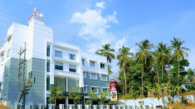 Hotel Sky Paradise Iritti Екстериор снимка
